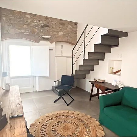 Feriehus Lavalehouse