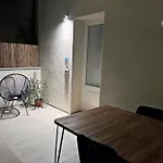 Lavalehouse Hébergement de vacances *