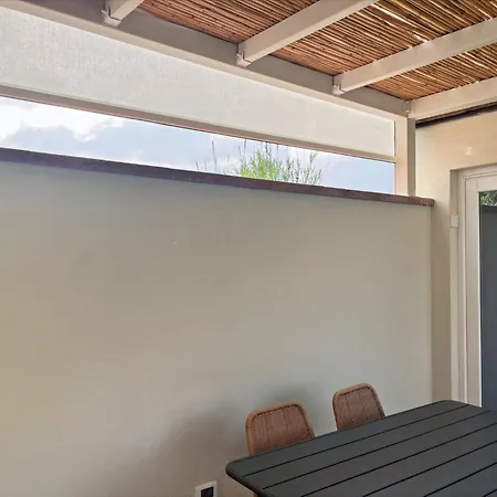 Lavalehouse Holiday home *